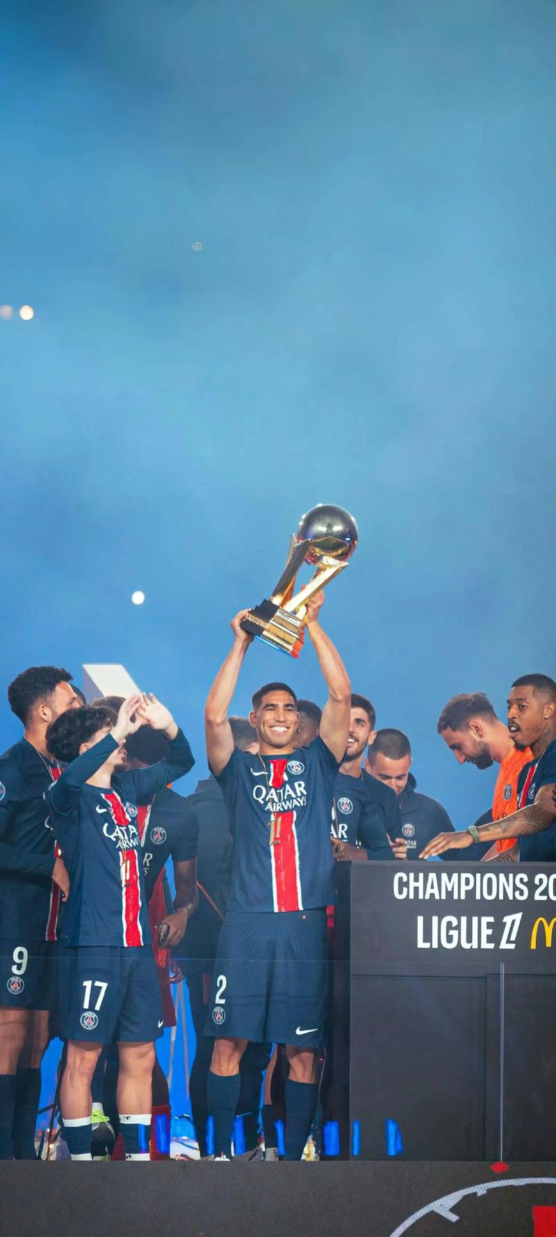 篮球勇士替补中锋贡献关键篮板