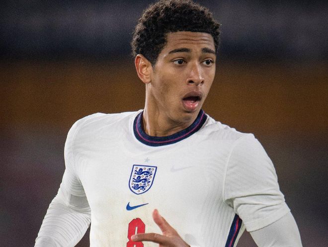 球星撤步跳投太丝滑