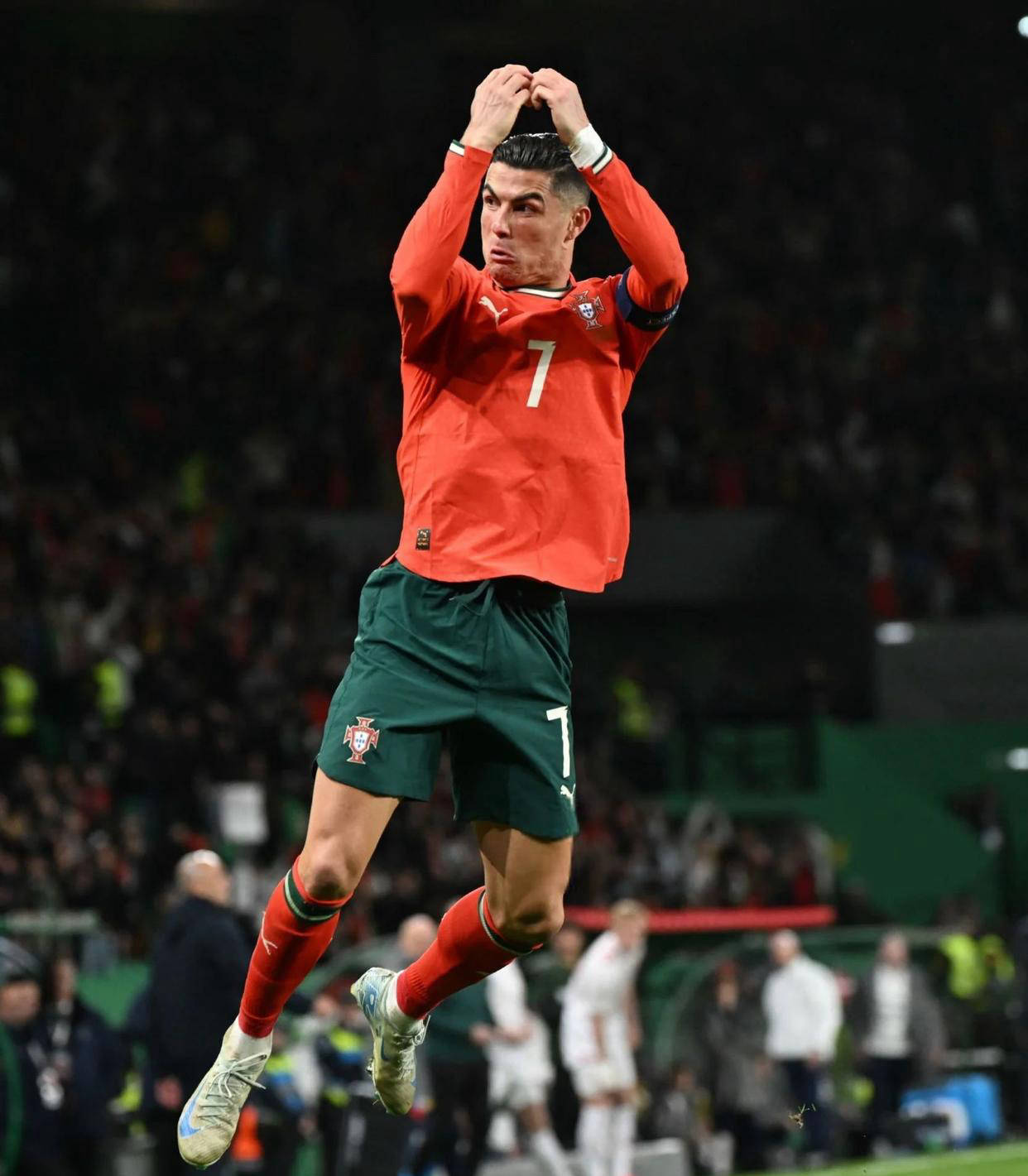 手感火热！小波特半场三分7中4，狂砍22分，带队领先对手