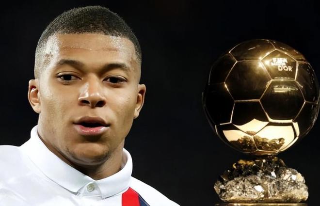 坐镇中场，指挥调度🪄让我们一起继续创造新的历史⭐